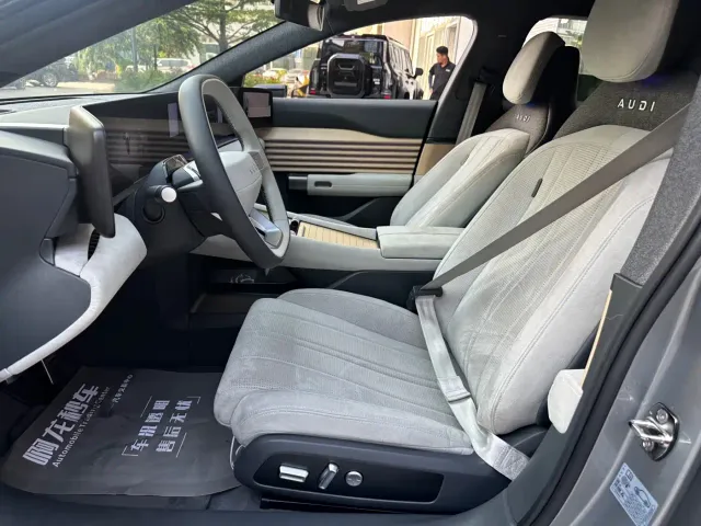 Audi E5 Sportback — Фото автомобиля 11