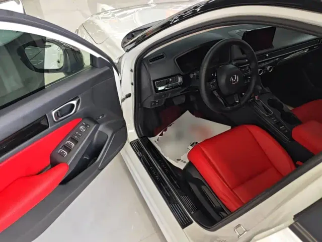 Honda Civic — Фото автомобиля 15