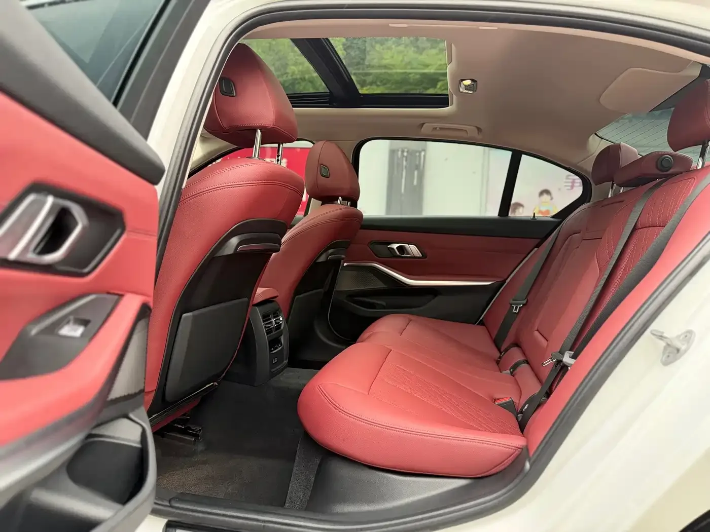 BMW BMW 3 Series 2022 320Li M Sport Package — Фото автомобиля 11