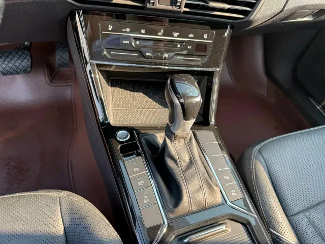 Volkswagen Passat — Фото автомобиля 14