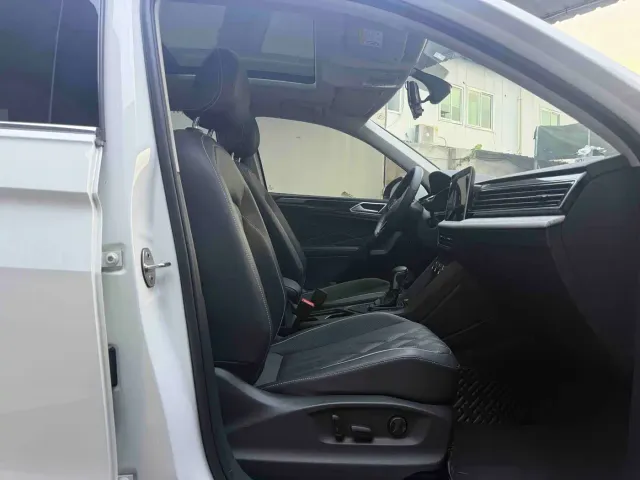 Volkswagen Tiguan L — Фото автомобиля 16