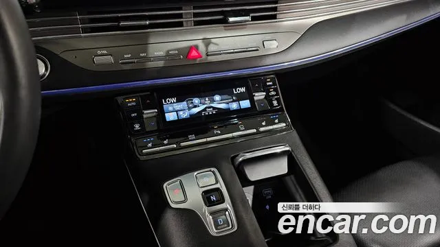 Hyundai Grandeur Grandeur (New) Hybrid — Фото автомобиля 12