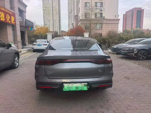 BYD Qin L — Фото автомобиля 8
