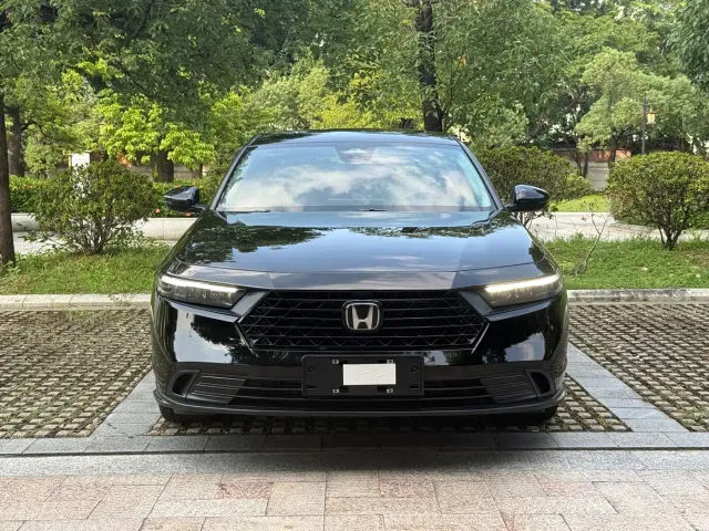 Honda Accord — Фото автомобиля 2