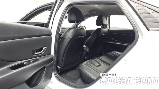 Hyundai Avante — Фото автомобиля 16