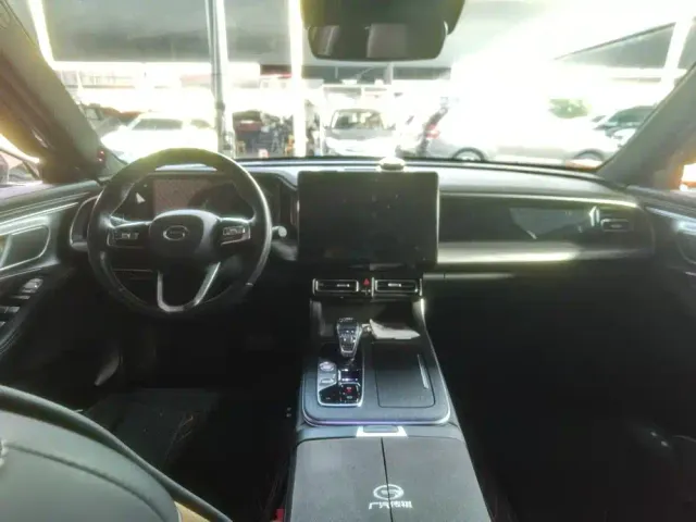 GAC Trumpchi GS8 — Фото автомобиля 6