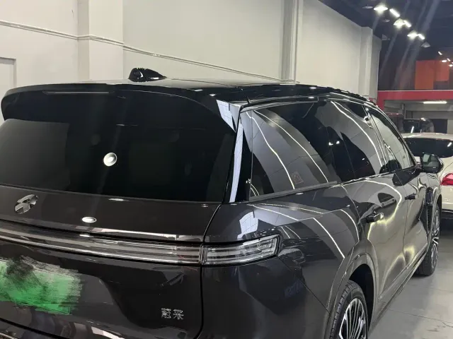Nio ES8 — Фото автомобиля 5