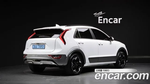 Kia Niro Niro (New) — Фото автомобиля 2