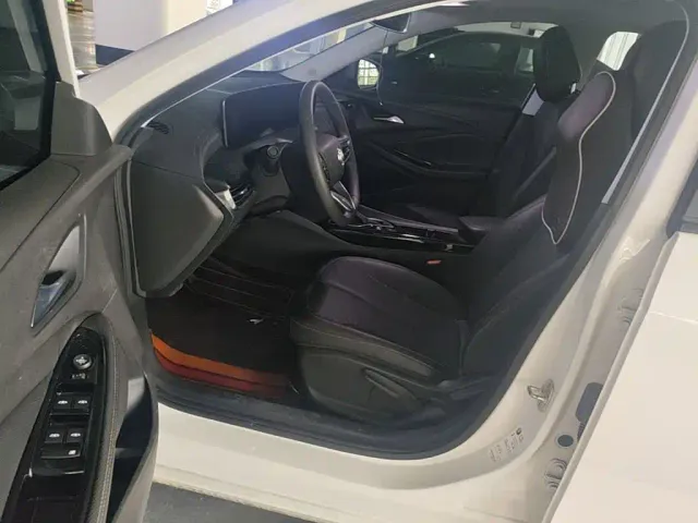 Buick Verano — Фото автомобиля 12