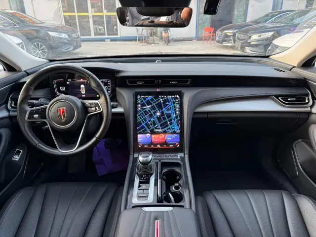Hongqi H5 — Фото автомобиля 6