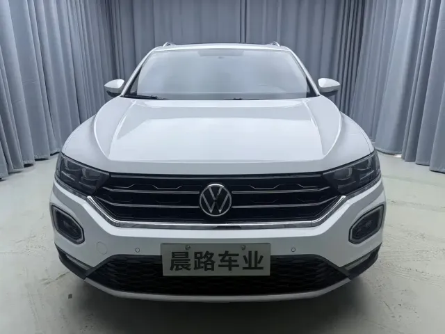 Volkswagen T-Roc — Фото автомобиля 2