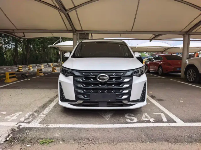 GAC Trumpchi M6 — Фото автомобиля 2