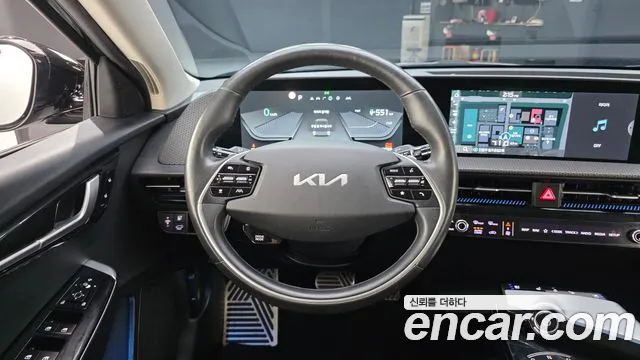 Kia EV6 — Фото автомобиля 13