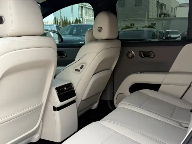 Li Auto i6 — Фото автомобиля 7