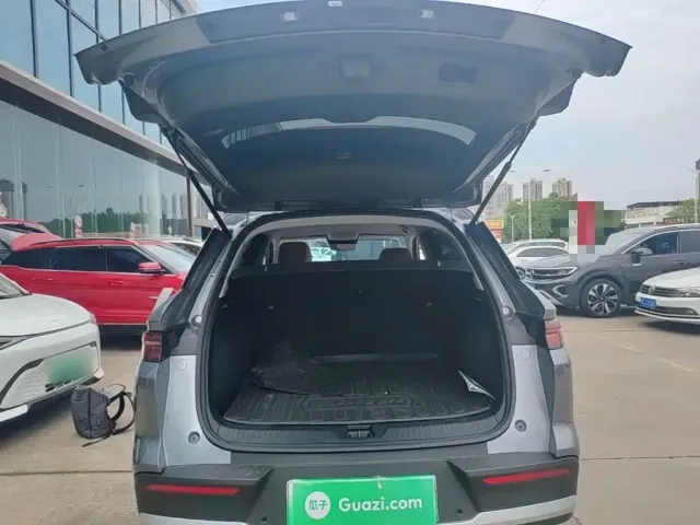 BYD Song Pro New Energy 2025 2nd Gen DM-i 75KM Leading Type — Фото автомобиля 18