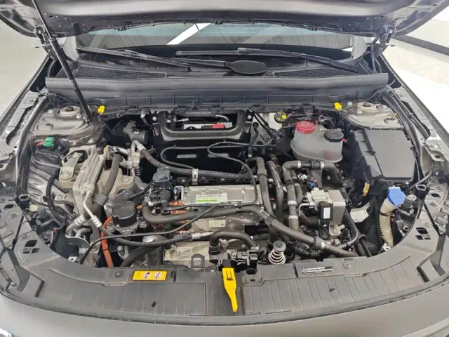Mercedes-Benz EQB — Фото автомобиля 10