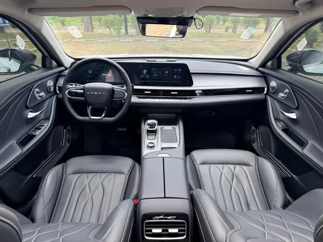 Chery Arrizo 8 — Фото автомобиля 6