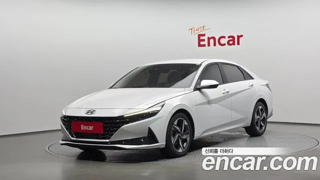 Фотография автомобиля — Hyundai Avante CN7
