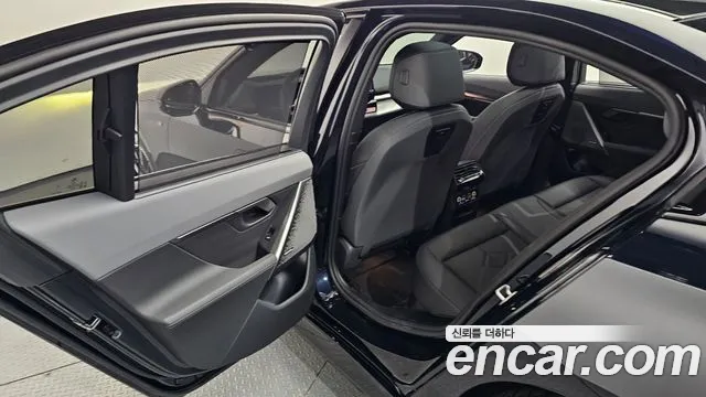 BMW 5-Series 5 серия (G60) 530i xDrive M Sport — Фото автомобиля 13