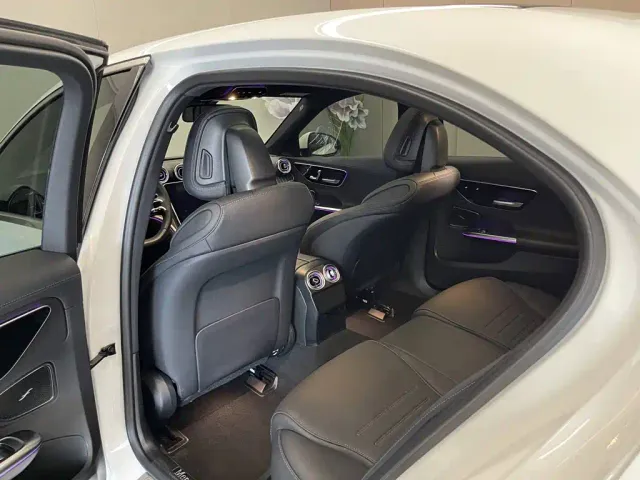Mercedes-Benz C-Class — Фото автомобиля 27