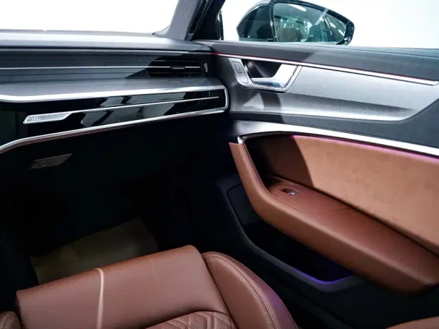Audi A6L — Фото автомобиля 23