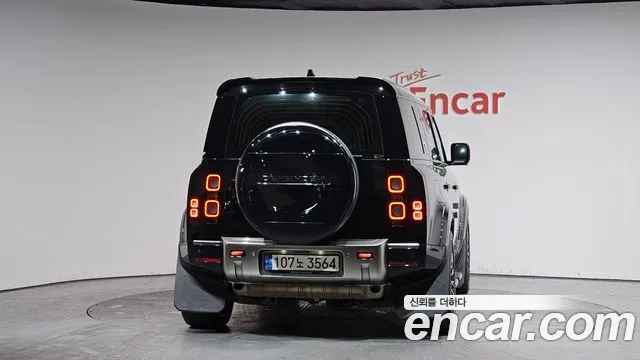 Land Rover Defender L663 — Фото автомобиля 4