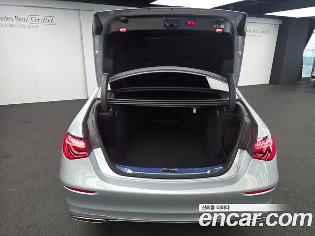 Mercedes-Benz S-Class W223 — Фото автомобиля 18
