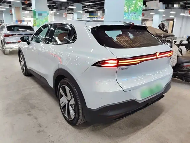 Deepal S05 — Фото автомобиля 4
