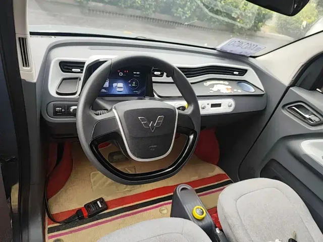 Wuling Hongguang Mini EV — Фото автомобиля 9