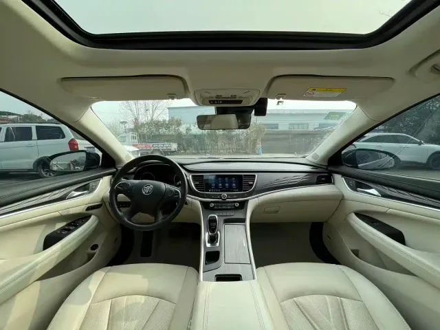 Buick LaCrosse — Фото автомобиля 9