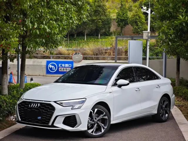 Фотография автомобиля — Audi A3