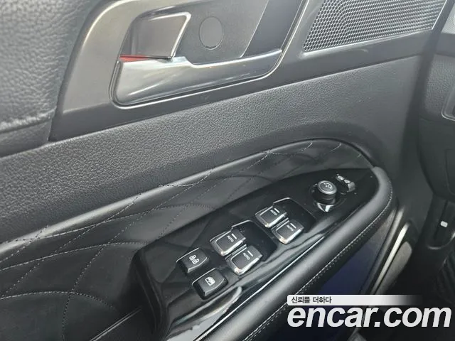 KG_Mobility_Ssangyong Rexton Rexton Arena Дизель 2.2 4WD — Фото автомобиля 12