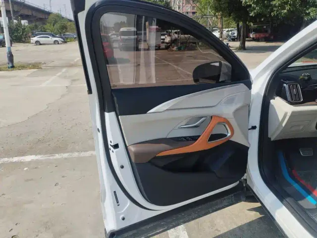 BYD Song Pro — Фото автомобиля 7