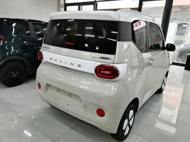 Wuling Hongguang Mini EV — Фото автомобиля 6