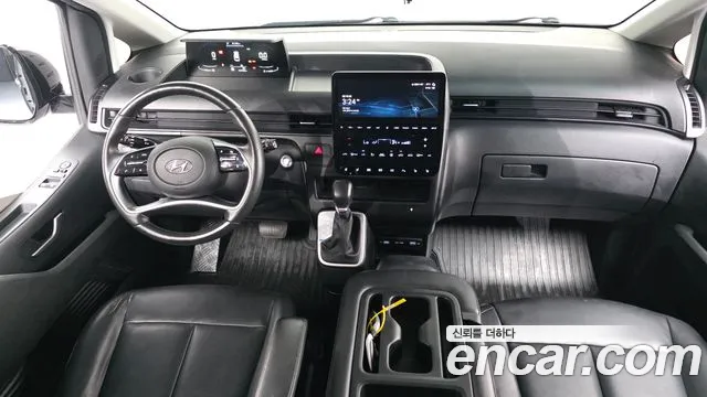 Hyundai Staria Staria 4WD Tourer 11 мест — Фото автомобиля 7