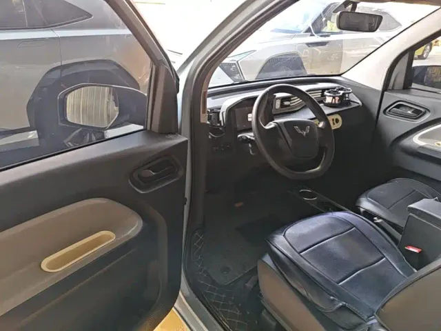 Wuling Hongguang Mini EV — Фото автомобиля 15