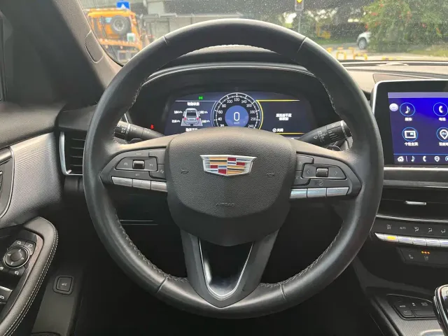 Cadillac CT5 — Фото автомобиля 15