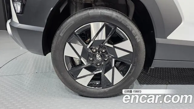 Hyundai Kona SX2 — Фото автомобиля 4