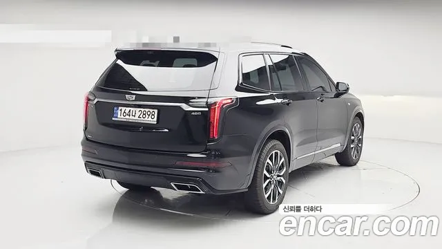 Cadillac XT6 — Фото автомобиля 2