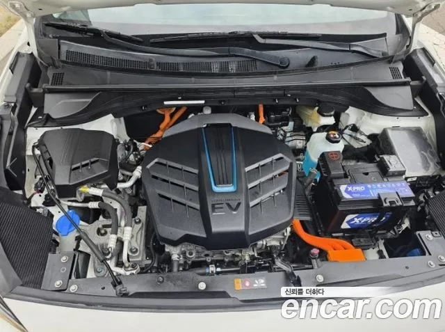 Kia Niro — Фото автомобиля 9