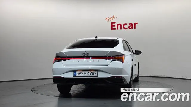 Hyundai AVANTE Avante (CN7) — Фото автомобиля 4