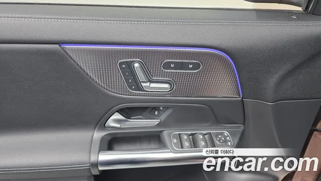 Mercedes-Benz EQA — Фото автомобиля 26