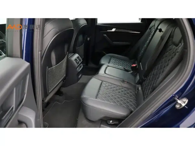 Audi SQ5 — Фото автомобиля 7