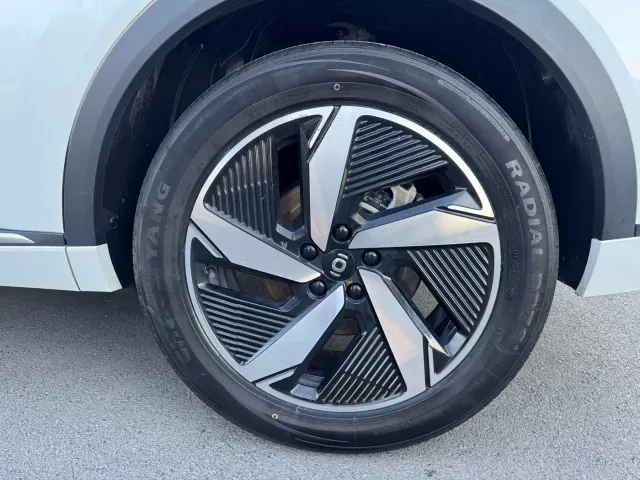 Changan Qiyuan Q05 — Фото автомобиля 10