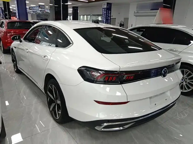 Volkswagen Lamando — Фото автомобиля 4
