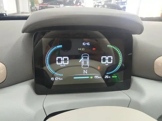 Leapmotor T03 — Фото автомобиля 11