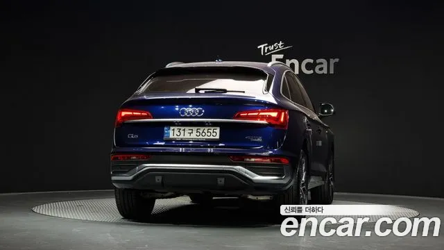 Audi Q5 40 TDI quattro Sportback Premium — Фото автомобиля 4