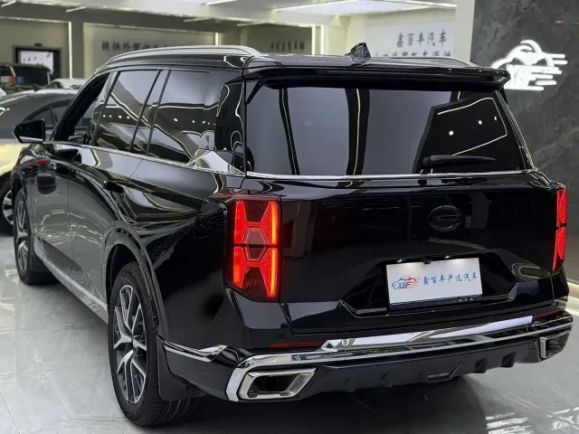GAC Trumpchi GS8 — Фото автомобиля 10