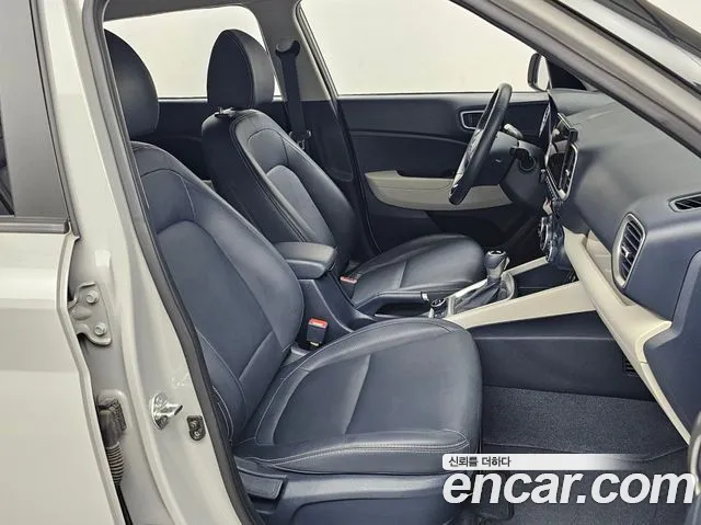 Hyundai Venue — Фото автомобиля 10