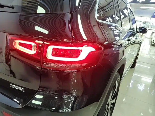 Mercedes-Benz GLB-Class — Фото автомобиля 7